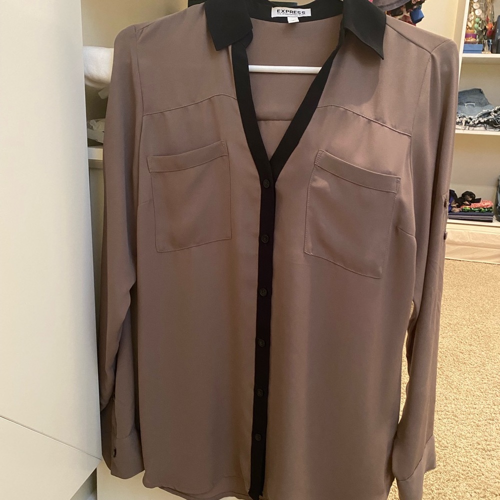 Brown with black detailing Express button down top